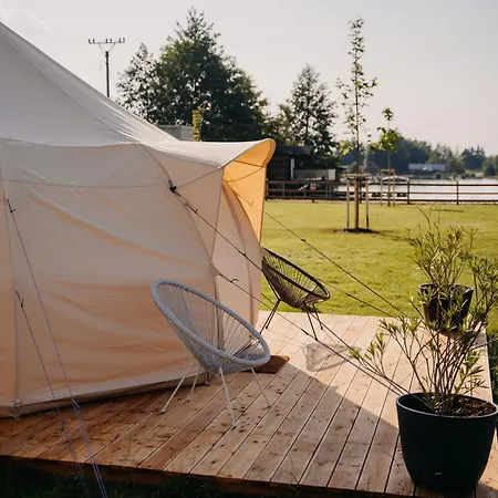 Glamping Wake Surf Naklo Luxury tent Olomouc