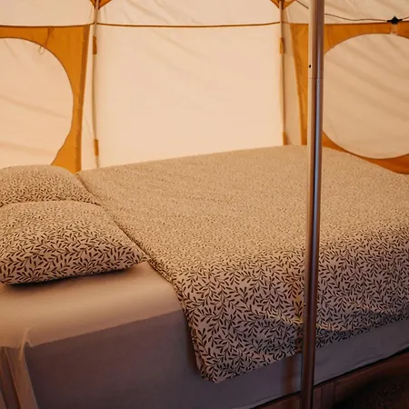 Glamping Wake Surf Naklo خيمة فخمة أولوموك