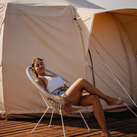 Glamping Wake Surf Naklo 豪华帐篷