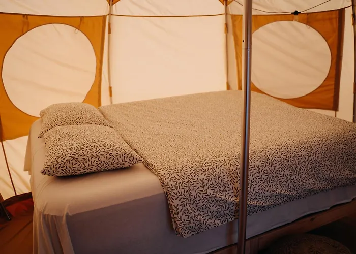 Glamping Wake Surf Naklo خيمة فخمة أولوموك